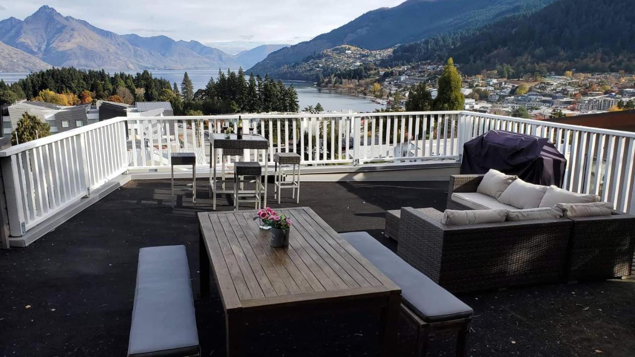 Central Lakeview Apartment With Amazing Rooftop 镇上湖景三室套房 Queenstown Exterior photo