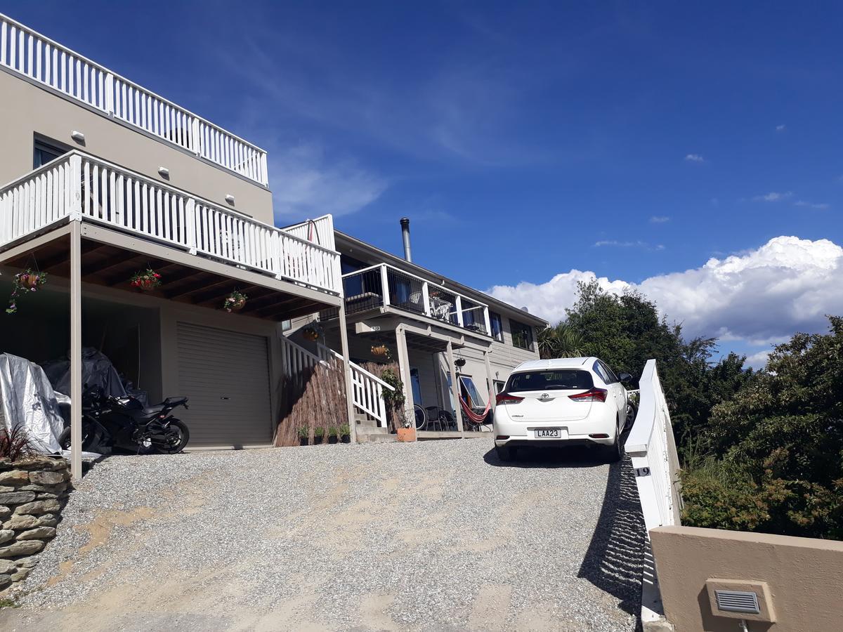 Central Lakeview Apartment With Amazing Rooftop 镇上湖景三室套房 Queenstown Exterior photo