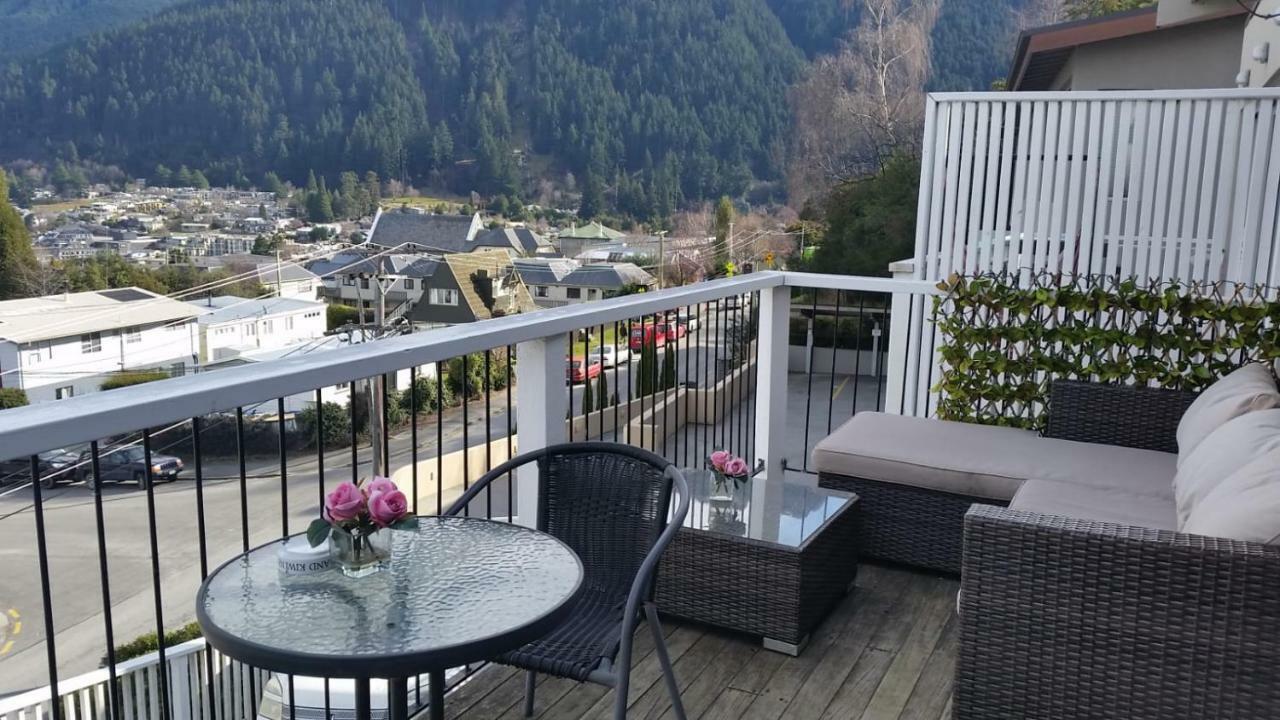 Central Lakeview Apartment With Amazing Rooftop 镇上湖景三室套房 Queenstown Exterior photo